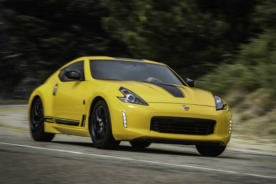 2018-nissan-370z-coupe-heritage-edition-yellow-driving-on-track_o ... 2018-nissan-370z-coupe-heritage-edition-yellow-driving-on-track_o ...