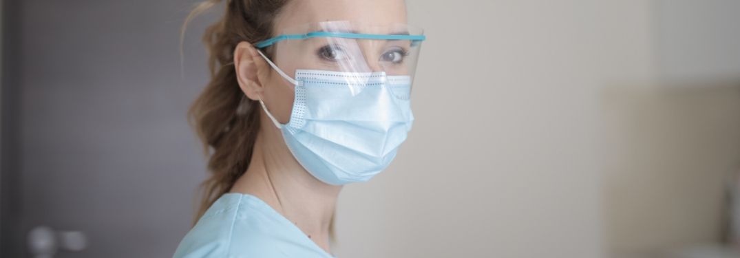 healthcare worker with medical mask