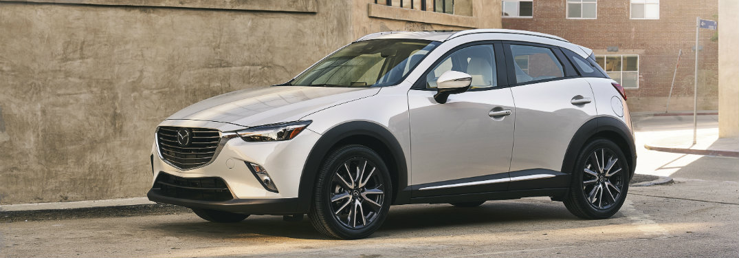 2018 Mazda CX-3 front exterior white