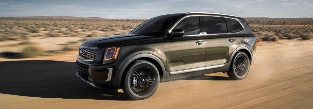 Side view of a gray 2020 Kia Telluride