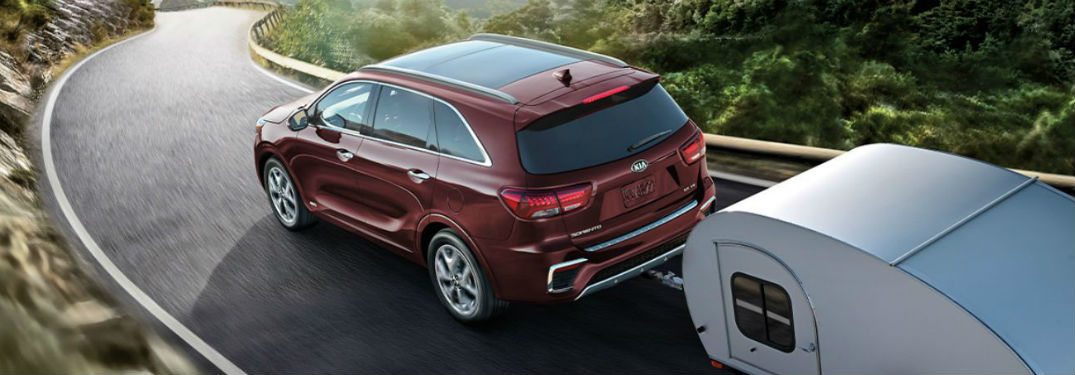 2020 Kia Sorento exterior red driver side rear fascia pulling trailer