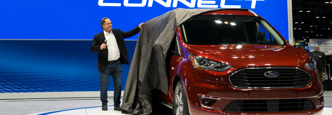 Jim Belushi unveils the 2019 Ford Transit Connect Wagon at the Chicago Auto Show 2018