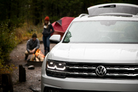 2018 Volkswagen Atlas with people camping