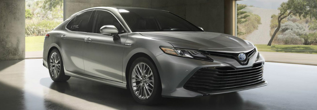 2018 Toyota Camry front exterior