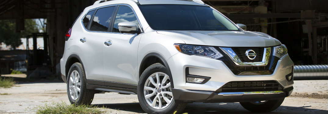 2018 Nissan Rogue exterior front silver