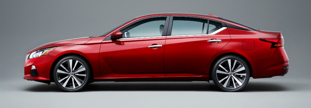 2019 Nissan Altima red side exterior