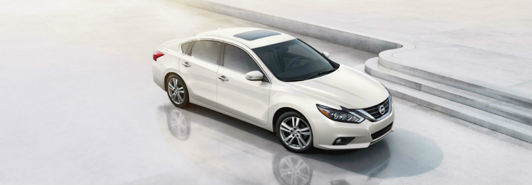 2018 Nissan Altima exterior white