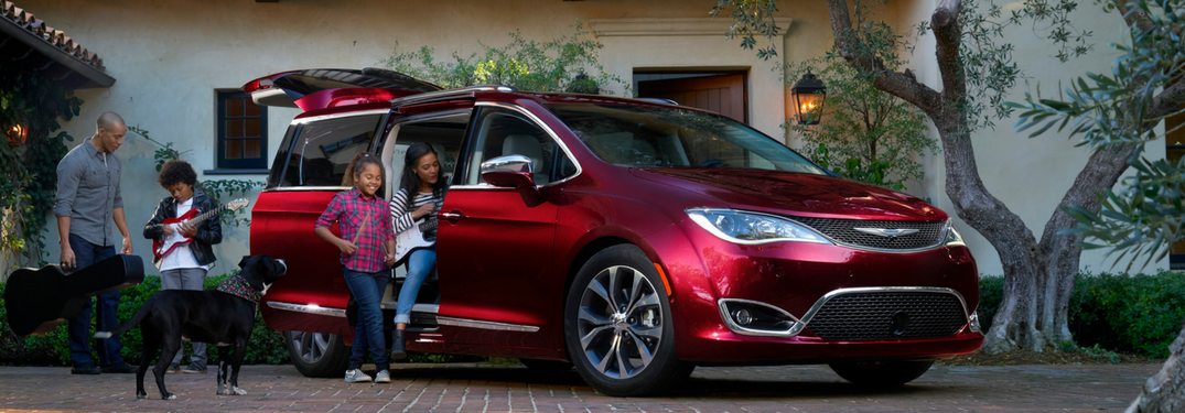 family gets into 2018 Chrysler Pacifica