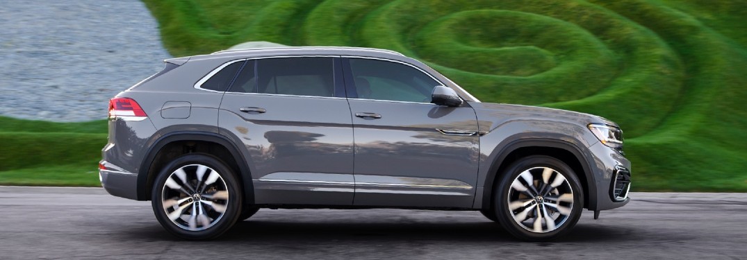 side view of the 2020 Volkswagen Atlas Cross Sport