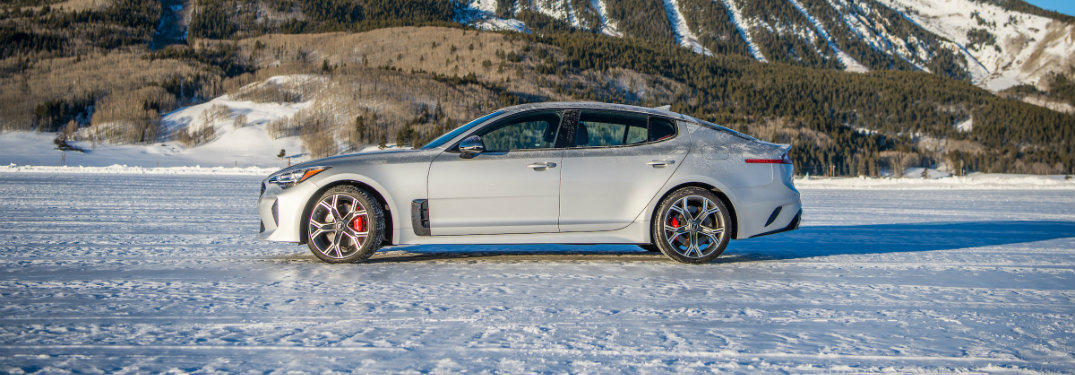 2018 Kia Stinger exterior side in snow