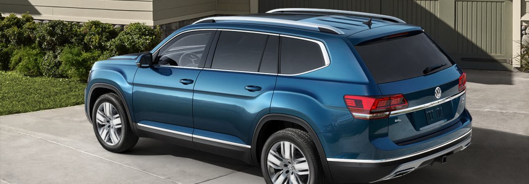 2019 Volkswagen Atlas parked in a driveway