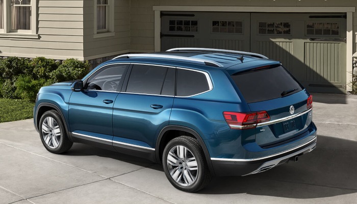 2019 Volkswagen Atlas parked in a driveway.