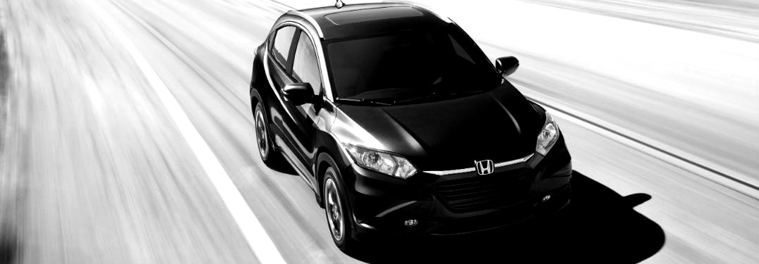 Black and white image of the 2018 Honda HR-V