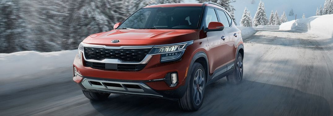 2021 Kia Seltos exterior front fascia driver side on snowy road