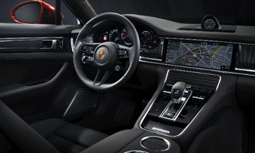 Interior view of 2021 Porsche Panamera