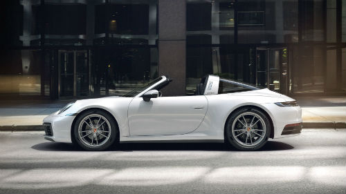 2021 Porsche 911 Targa 4 in Carrara White Metallic