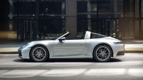 2021 Porsche 911 Targa 4 in Dolomite Silver Metallic