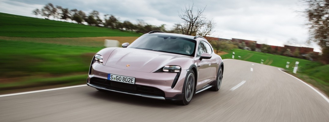 2021 Porsche Taycan Cross Turismo driving