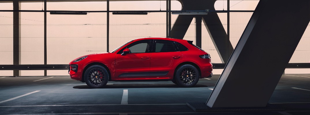 A left profile photo of the Porsche Macan.