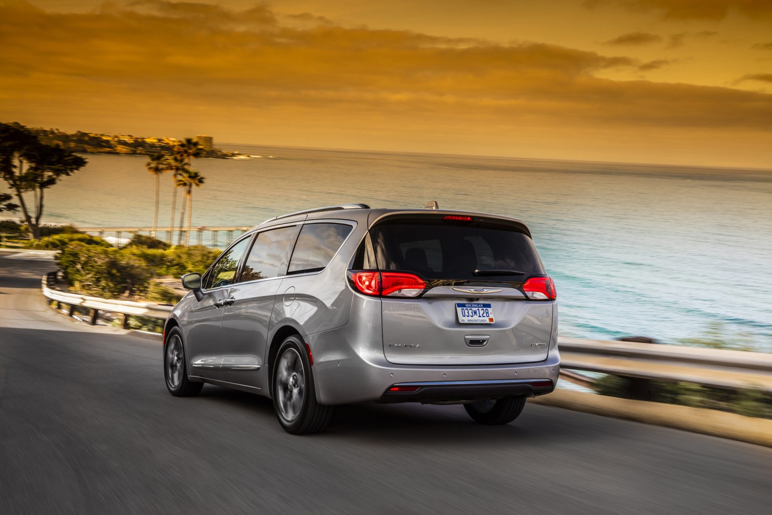 Why The Chrysler Pacifica is Better Than SUVs