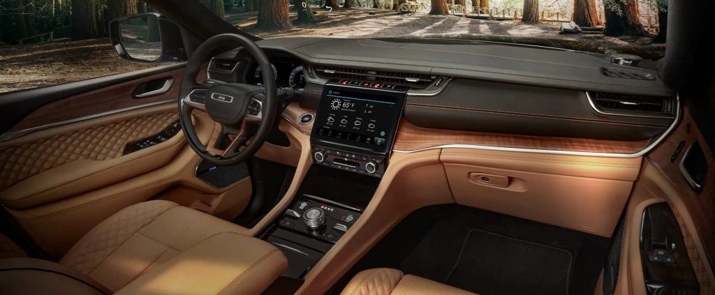 Miami Lakes Automall Jeep Grand Cherokee Infotainment