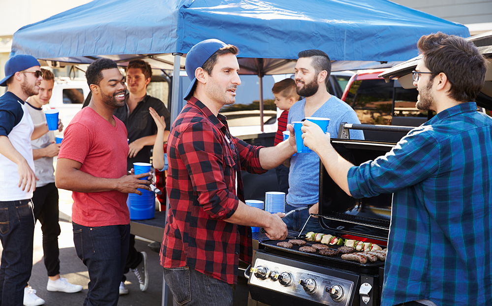 Miami Lakes Automall tailgating vehicles