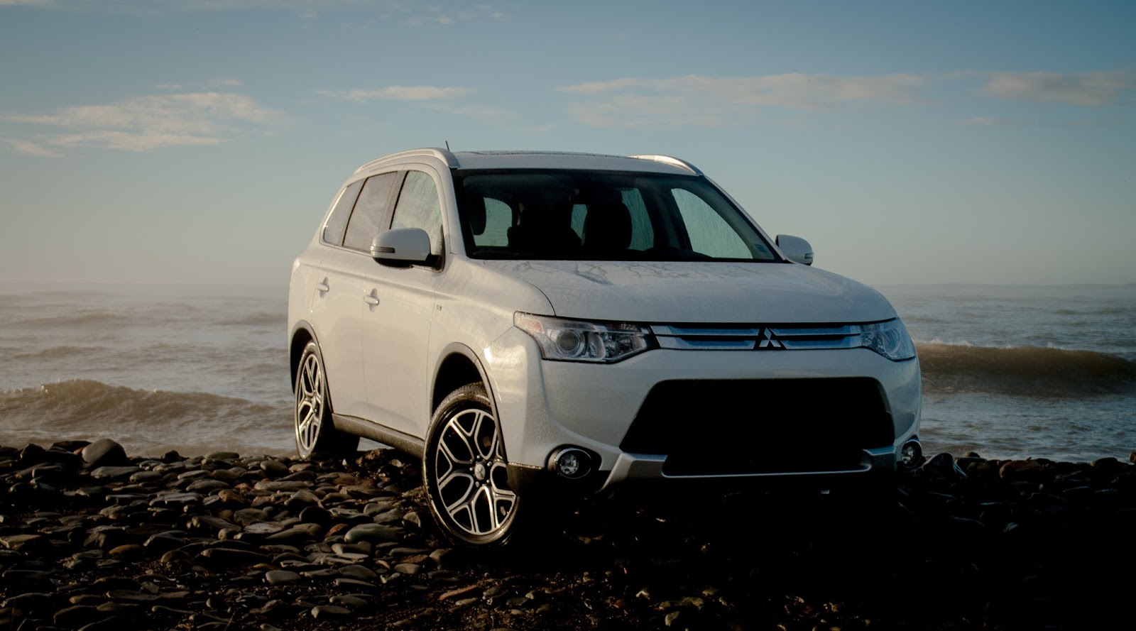 The 2015 Mitsubishi Outlander GT SAWC Impresses, Inside and Out