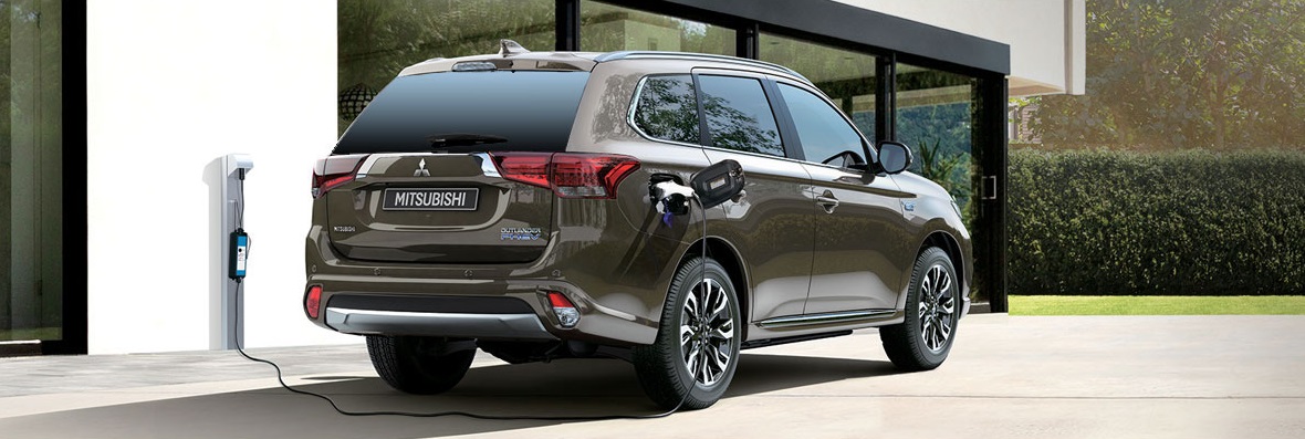 Miami Lakes Auto Nissan-Renault Mitsubishi Outlander PHEV