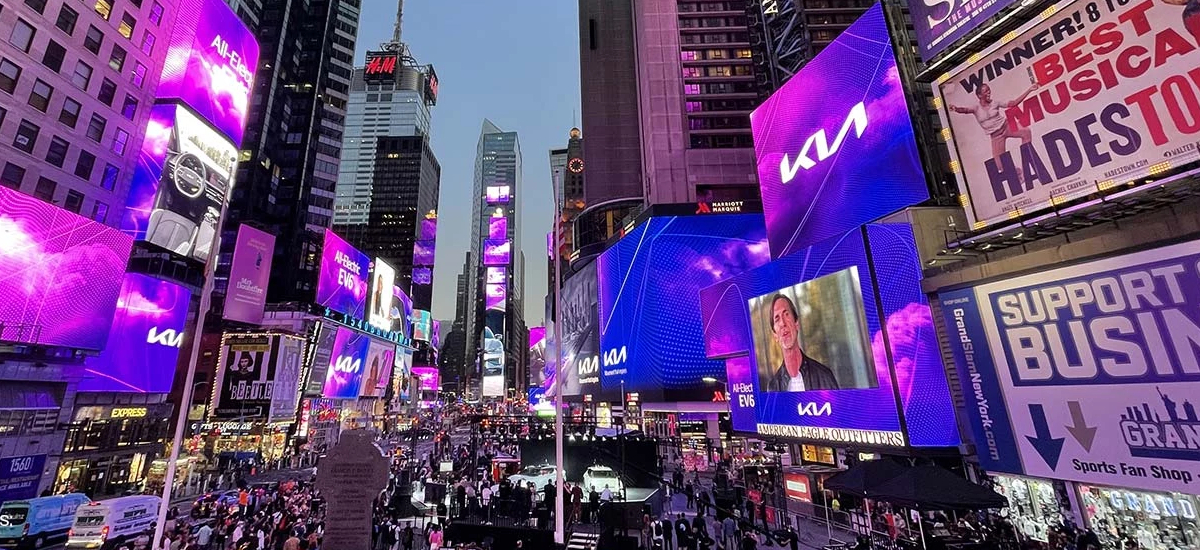 miami-lakes-kia-time-square-takeover