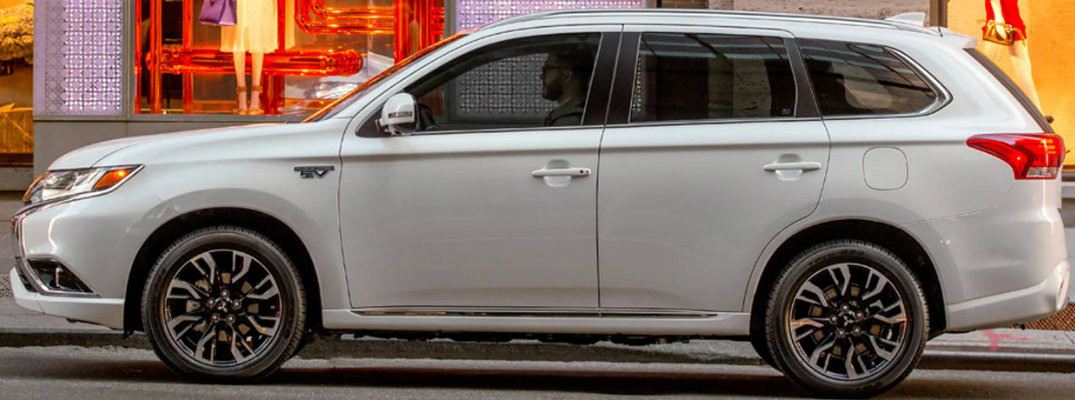 Side profile of white 2018 Mitsubishi Outlander PHEV