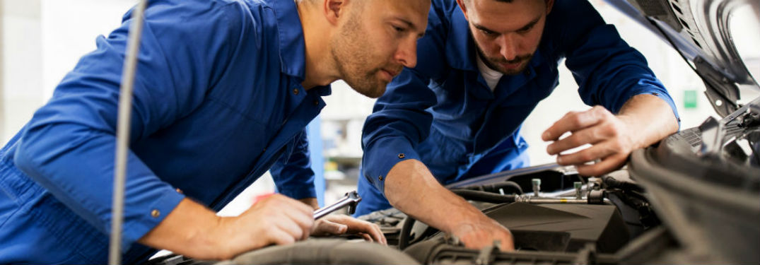 Summer Car Maintenance with 2 mechanics