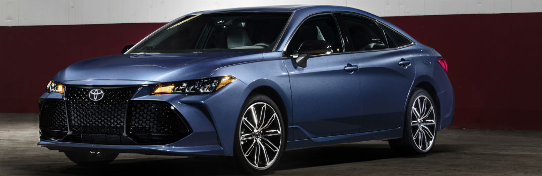 2019 Toyota Avalon XSE Interior &amp; Exterior Photo Gallery