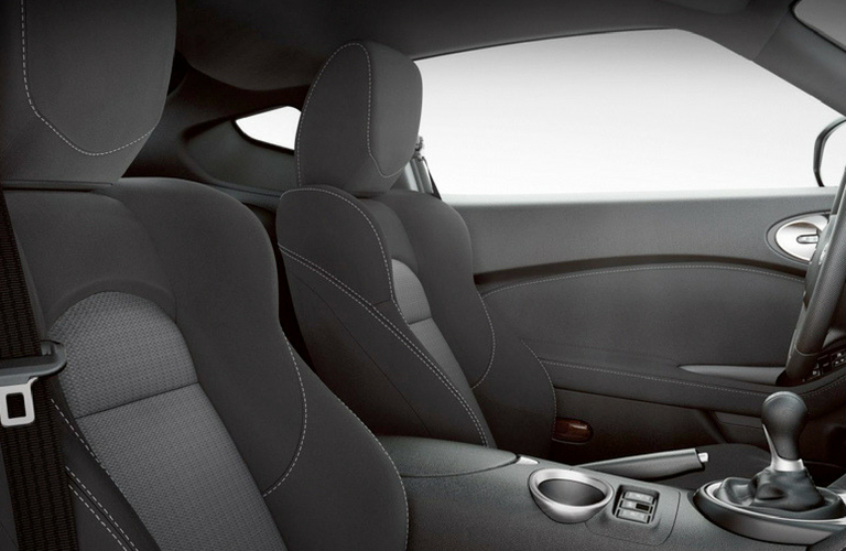 2019 Nissan 370Z side view of seats