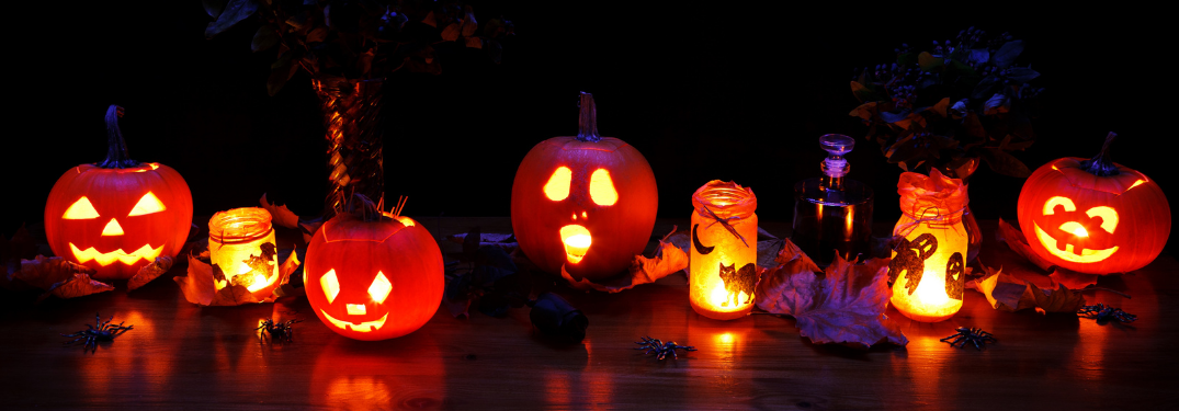 A row of Jack-o-Lanterns