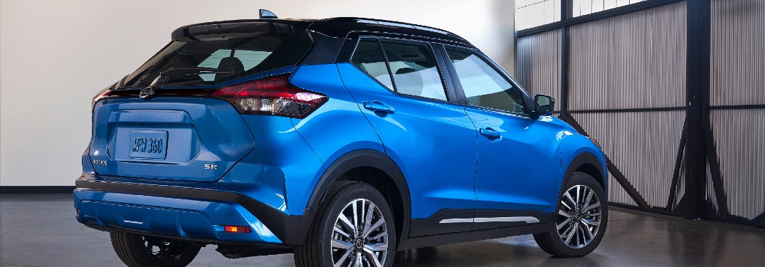 2021 Nissan Kicks from behind
