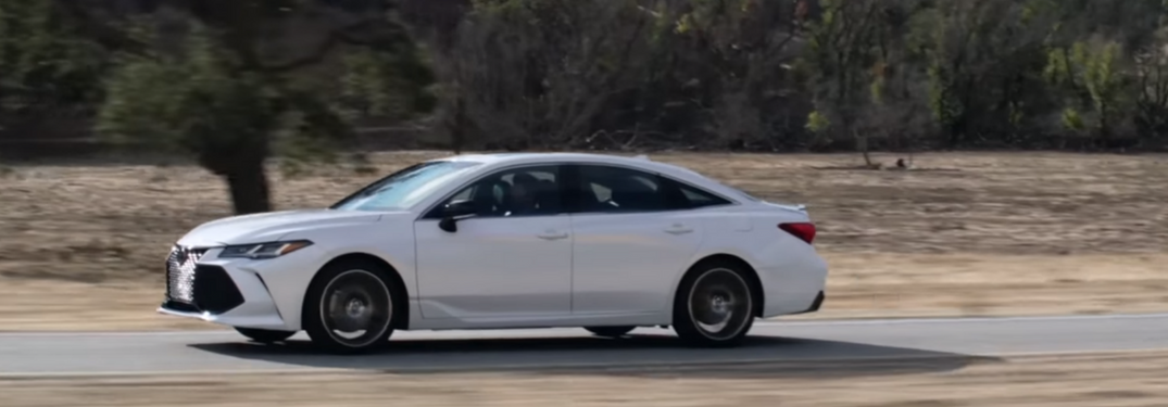 Screenshot of 2019 Toyota Avalon driving in white