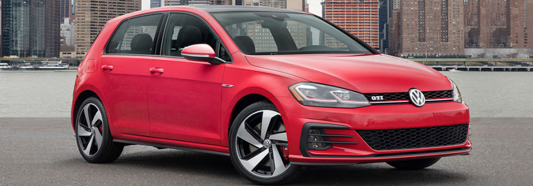 2018 Volkswagen GTI in red