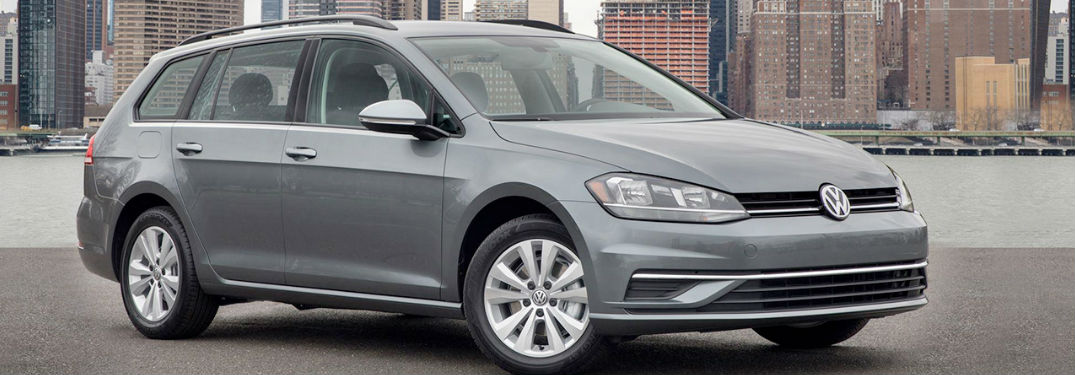 2018 Volkswagen Golf SportWagen in gray