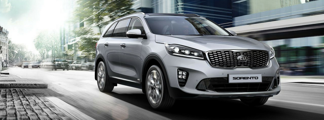 2019 Kia Sorento Front View of Silver Exterior