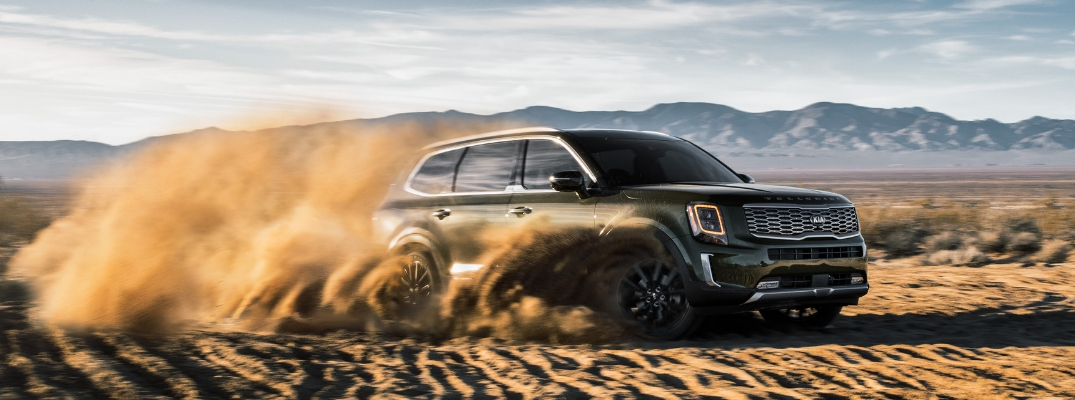 2020 Kia Telluride in Cloud of Dirt