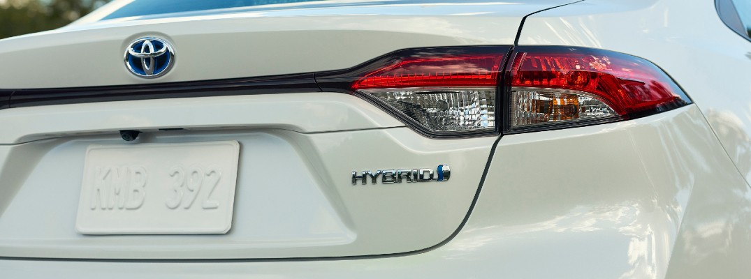 A photo of the hybrid badge used by the 2020 Toyota Corolla Hybrid.