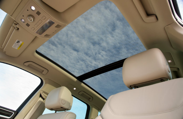 volkswagen touareg interior, sunroof