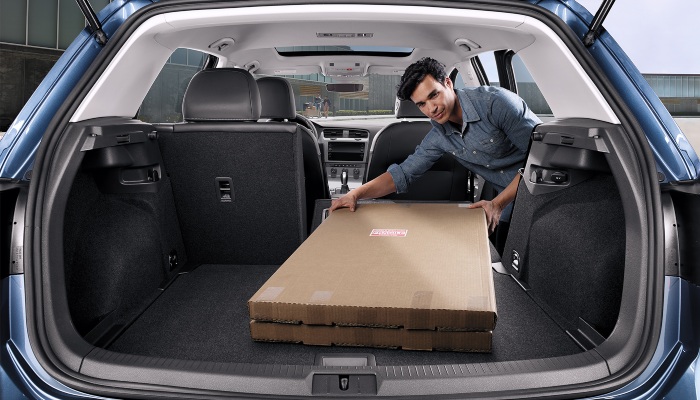 2019 Volkswagen Golf cargo area