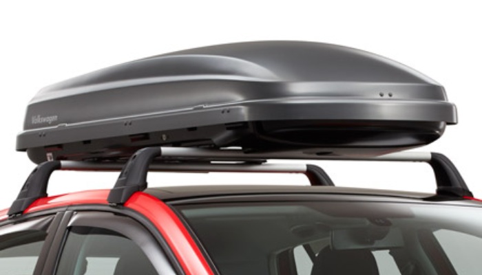 2019 Volkswagen Golf cargo box attachment
