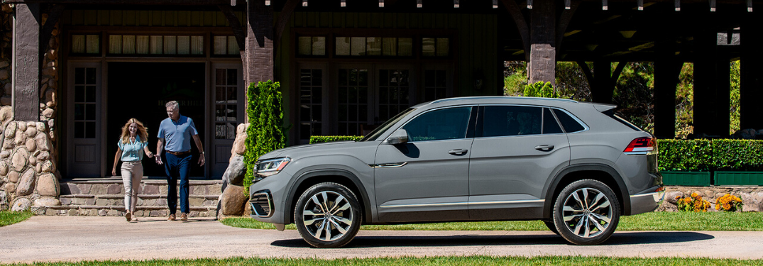 2020 Volkswagen Atlas side view outside