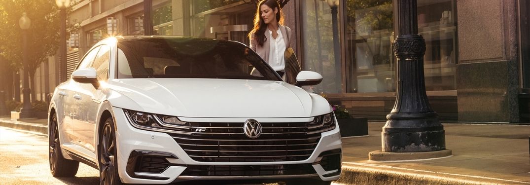 2020 Volkswagen Arteon parked outside front view