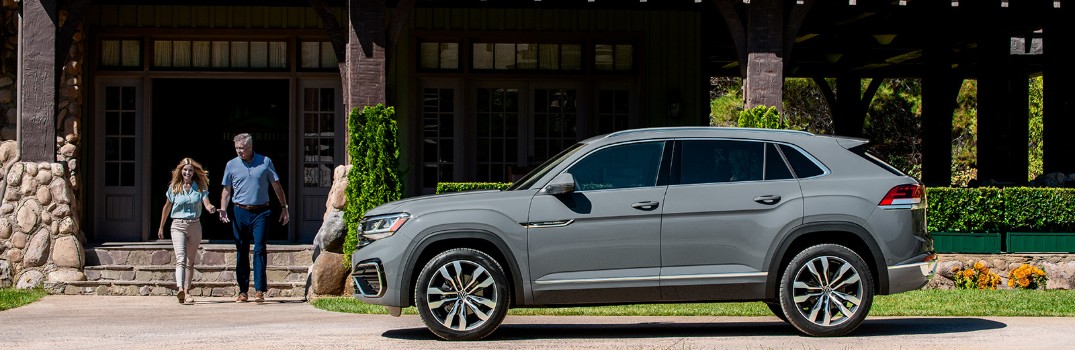 2020 Volkswagen Atlas Cross Sport side view