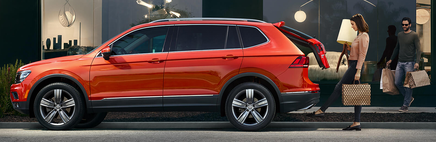 orange vw tiguan side view