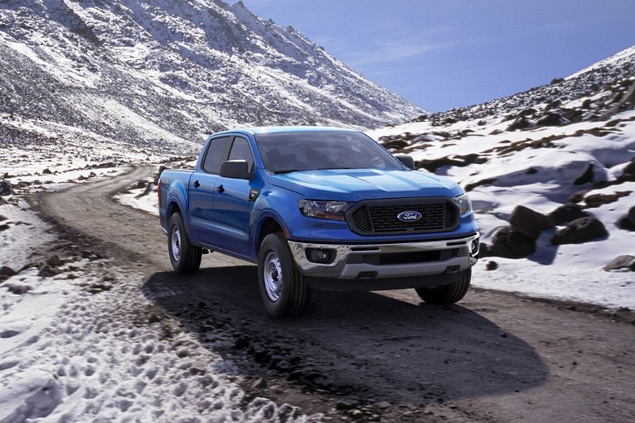 2020 Ford Ranger XL Supercrew near mountains