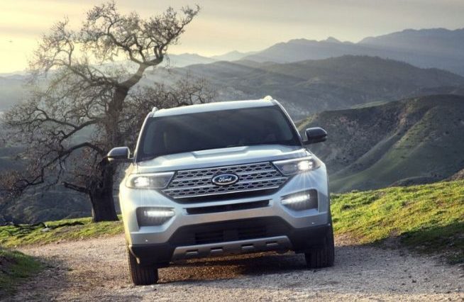 2020 Ford Explorer from front angle with mountains in the background